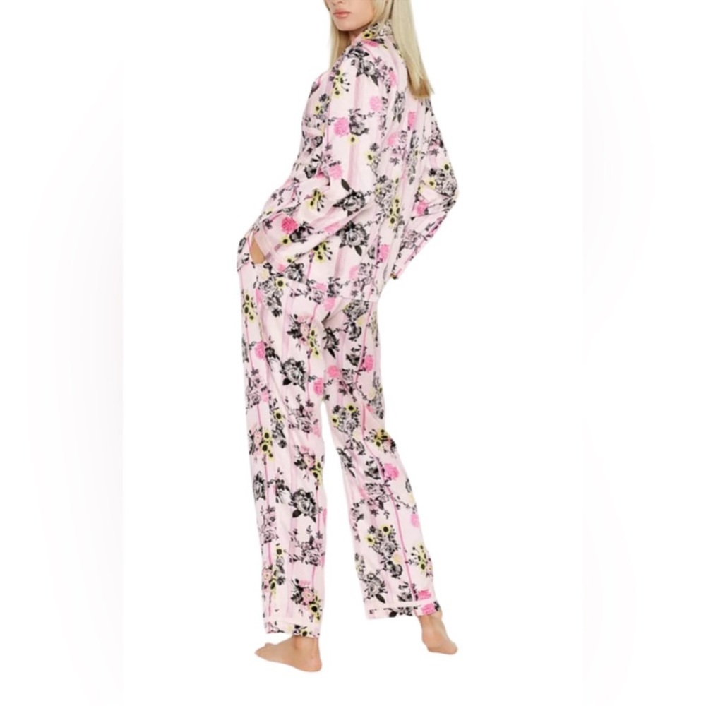 Victoria's Secret Satin Pajamas Pink Floral Stripe Print VS Size Medium - Picture 2 of 9